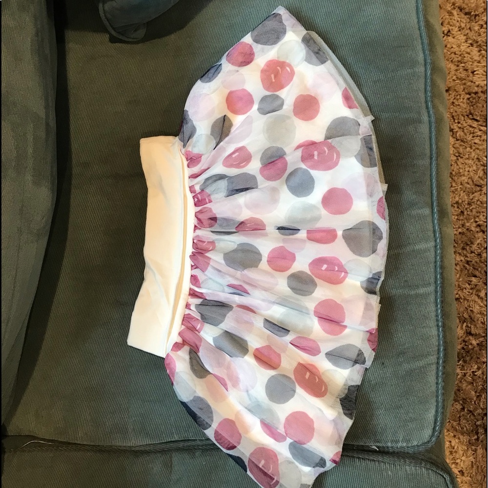 Gymboree polka dot skirt; size 5; NWT